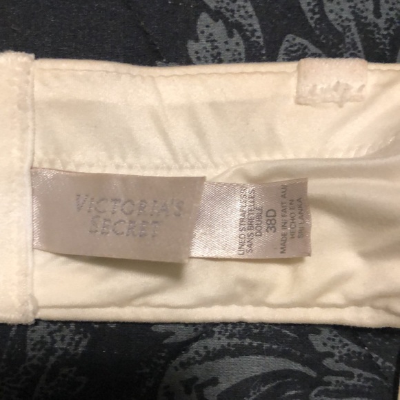 VS Lined Strapless Bra 38D - Picture 2 of 9